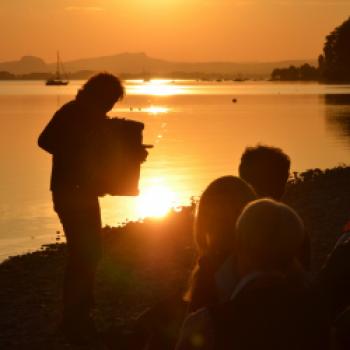 Grenzenloses Herbst-Hopping - Wenn das Licht weicher und die Schatten länger werden, ist es ein besonderes Vergnügen, mit dem Schiff über den westlichen Bodensee zu gleiten - (c) Schweizerische Schifffahrtsgesellschaft Untersee und Rhein AG