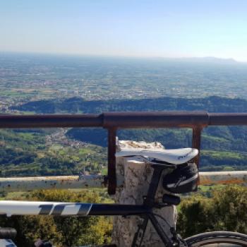 Wir üben am Rande des Odenwalds, auf dem Apfelblütenweg bei Schriesheim - (c) Maren Recken