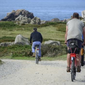 Bretagne mit dem Rad auf einsamen Wegen und bei strahlendem Sonnenschein - (c) Flora Jädicke
