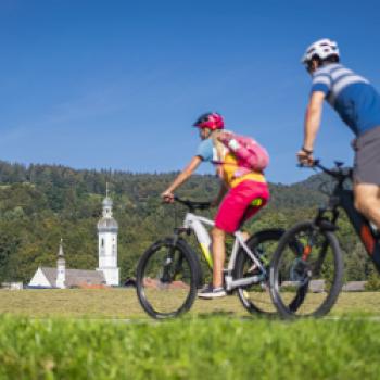 Mit dem Fahrrad vom Bodensee bis zum Königssee  Südbayerns schönste Sehenswürdigkeiten mit dem Fahrrad entdecken - (c) Bodensee-Königsee-Radweg - Dietmar Denger