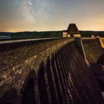 WasserWegeWinkel, die Staumauer des Möhnesees - (c) Sauerland-Tourismus e.V., Sabrinity.com REACT-EU