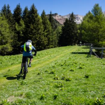 Genussvoll durch die Dolomiten: mit dem E-Bike geht das trotz Höhenmetern, auch für untrainierte Radler - (c) Maren Recken