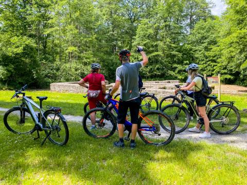 Mit dem E-Bike rund um Bad Nauheim - (c) RIW-Touristik Mit dem E-Bike rund um Bad Nauheim - (c) RIW-Touristik